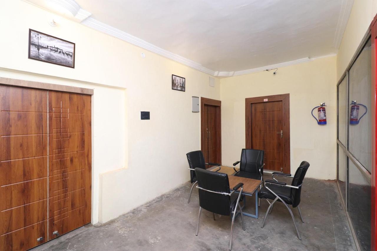 Hotel Oyo 28212 High Court View Allahabad Exterior foto